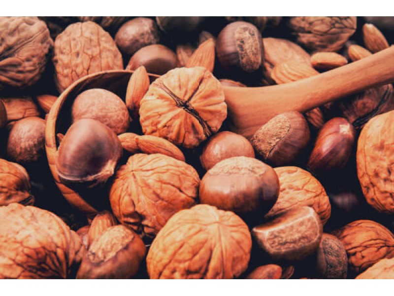 The Health Benefits of Nuts - What You Need to Know