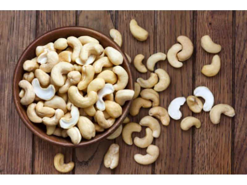 The Top 10 Reasons to Eat Cashews Every Day